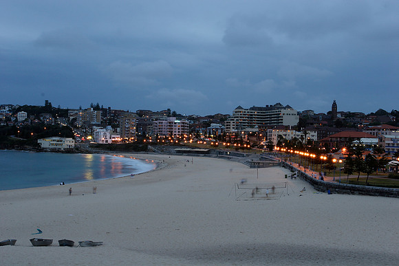 Coogee beach at dusk