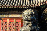 statue outside of the temple of heaven