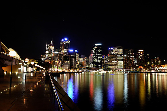 sydney harbour at night